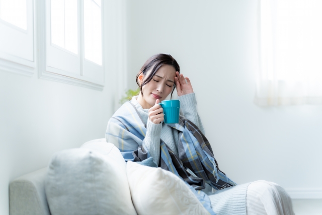 독감 예방접종 후 두통 발생, 원인